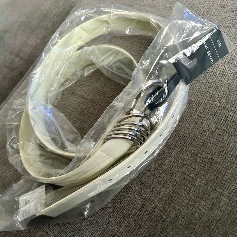 Stylish Cream Lane Bryant Belt with Silver Buckle 22-24